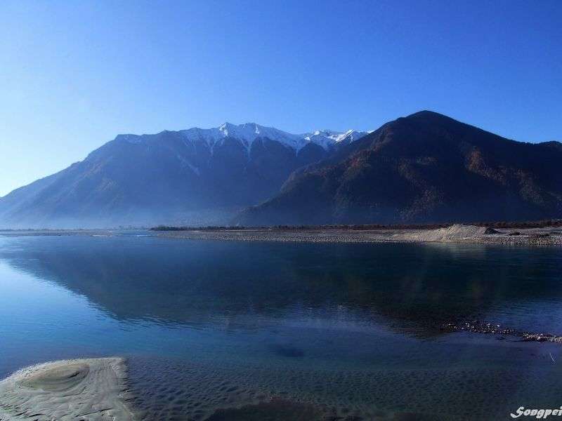 尼洋河