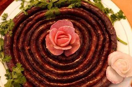氽灌肠 、藏族吹肺、 炸灌肺 、风干牛羊肉