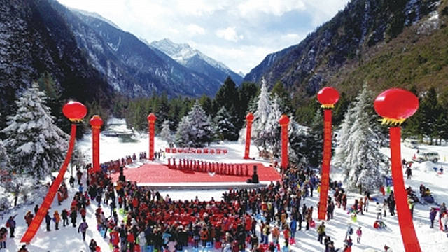 理县首届毕棚沟景区冰雪节开幕