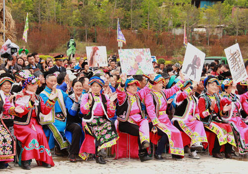 《争奇斗艳》冠军歌手故乡行到茂县