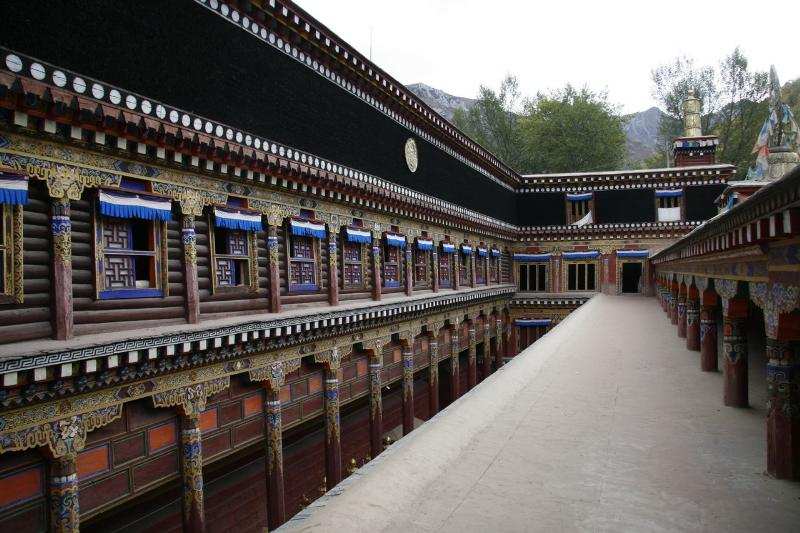康巴特色文化古城的建筑