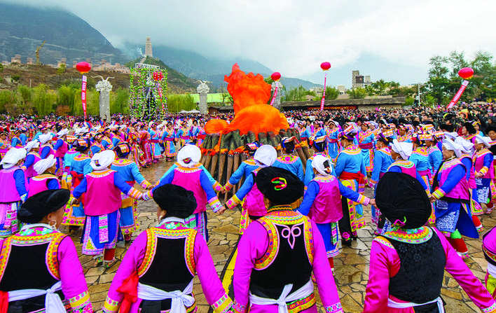 齐欢乐共祝福 四县齐聚茂县庆羌年