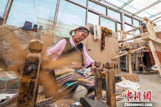 指尖上的千年高原纺织艺术