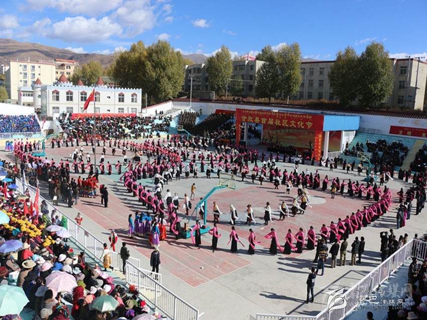 甘孜县大力实施文化惠民工程