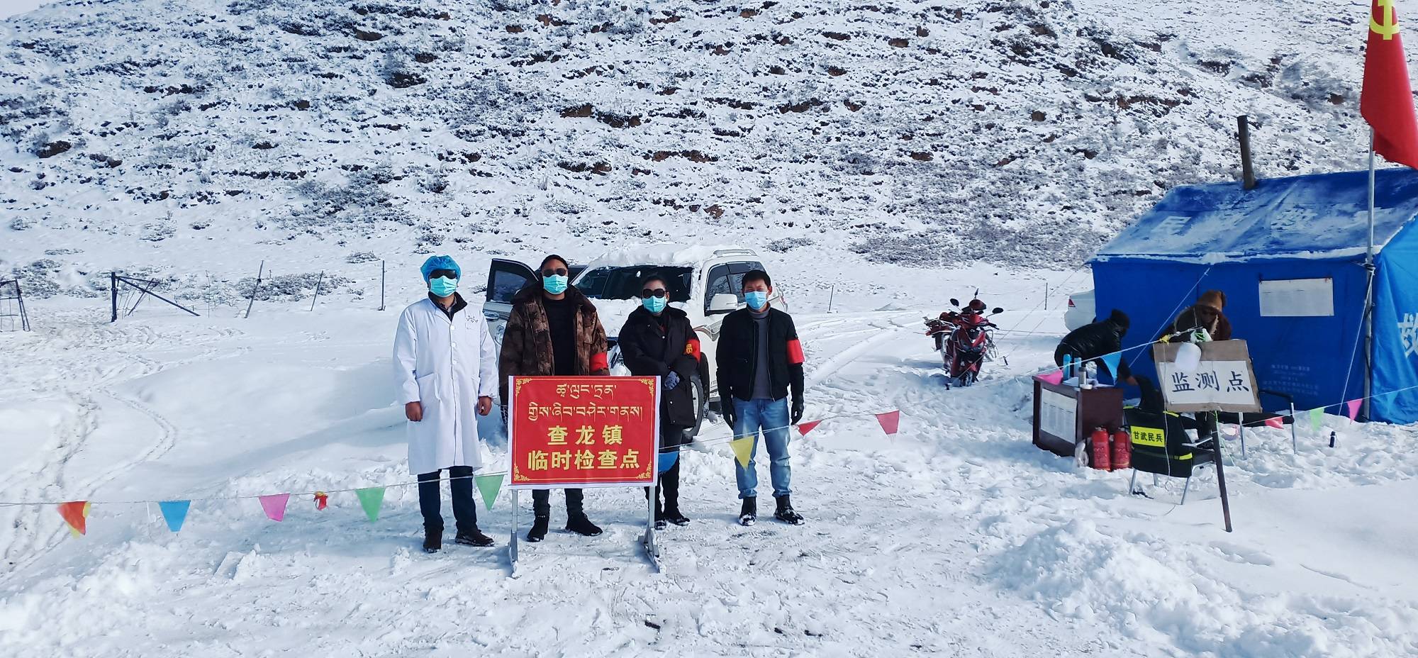 风雪中的“白衣天使”