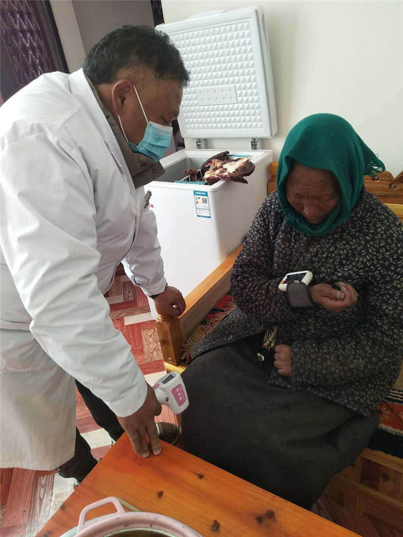 防疫前线老党员尼玛泽仁先进事迹