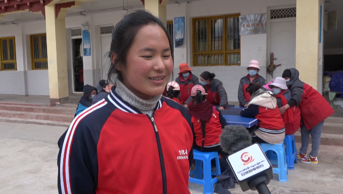 甘孜县：控辍保学促就业 缝纫培训复课忙