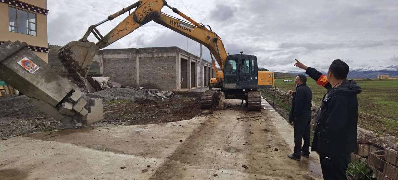 甘孜县重拳整治违法用地违规建设行为