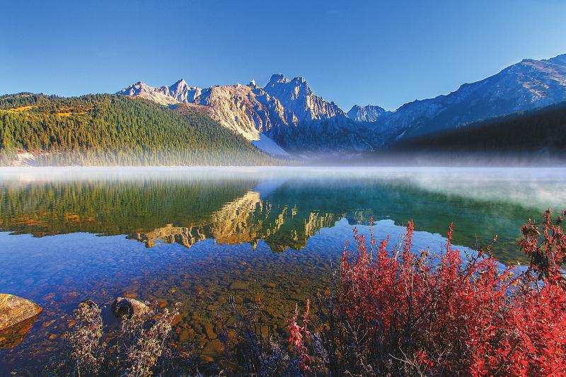 巴塘 实干奋进 展现蓬勃力量