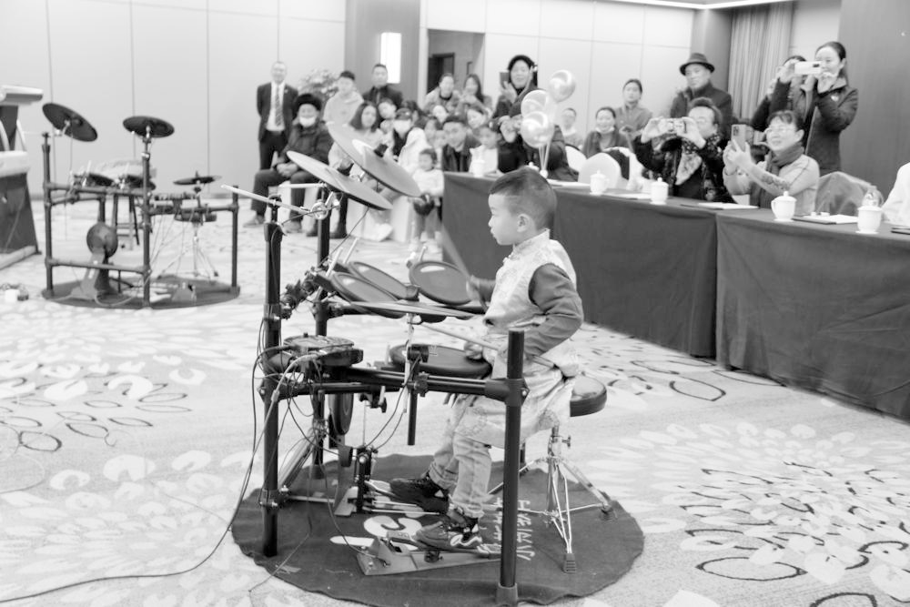 眼花缭乱的兴趣班练就孩子“十八般武艺”