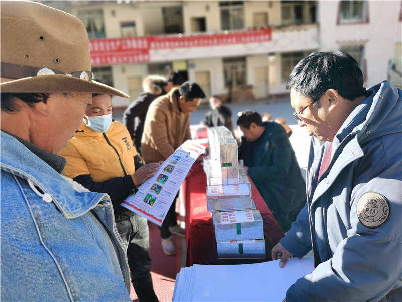 新龙县雄龙西乡绷紧森林草原防火安全弦