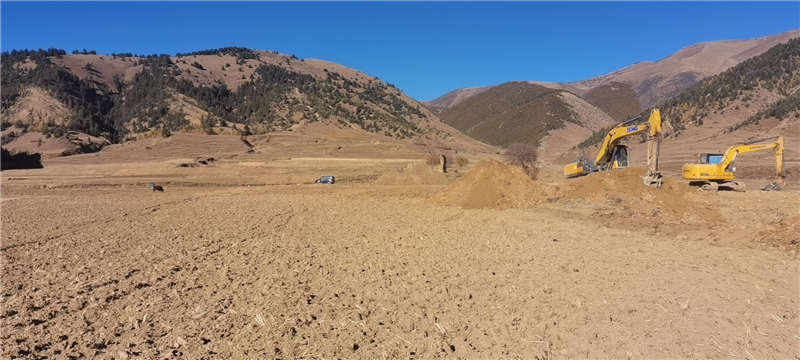 理塘县：建设高标准农田 助推乡村振兴