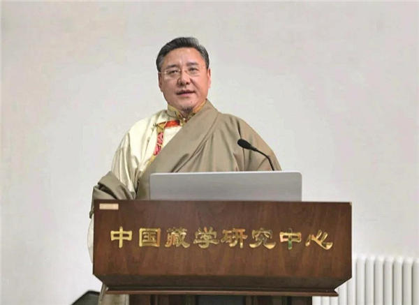 藏学研究学者——聪博