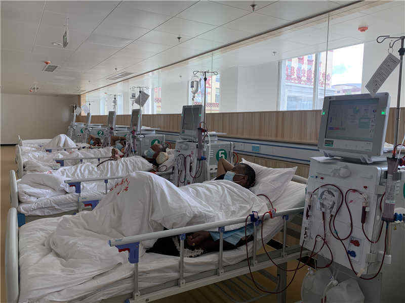 甘孜县血液透析室正式成立 为血透患者的“生命线”保驾护航