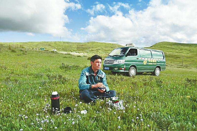 哈弄夺机： 长征邮路上的“草原信使”