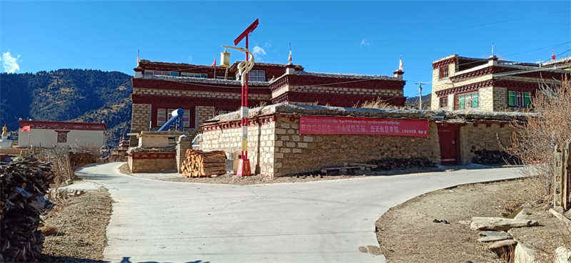 理塘县上木拉乡：让干净成为一种常态