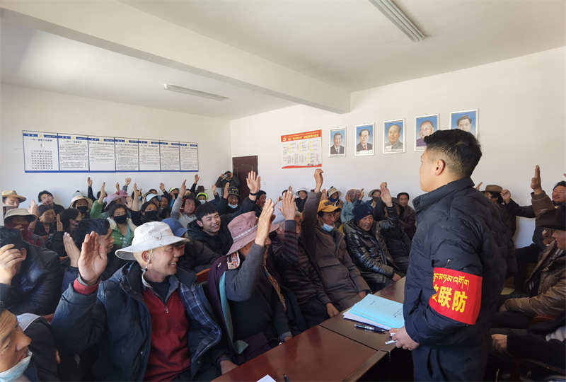 理塘安多驻村工作队:办好农牧民“急难愁盼”事