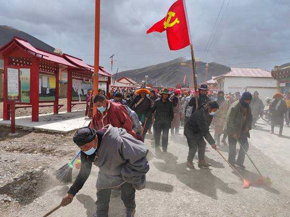 全域无垃圾 党员做先锋 甘孜在行动