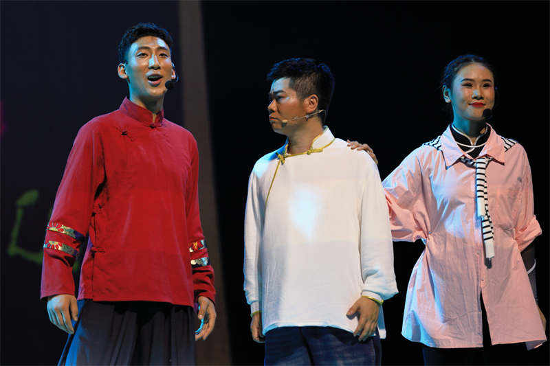 民族歌舞剧《甘孜雪莲》在蓉首演 全景展现理塘小伙的逆境重生