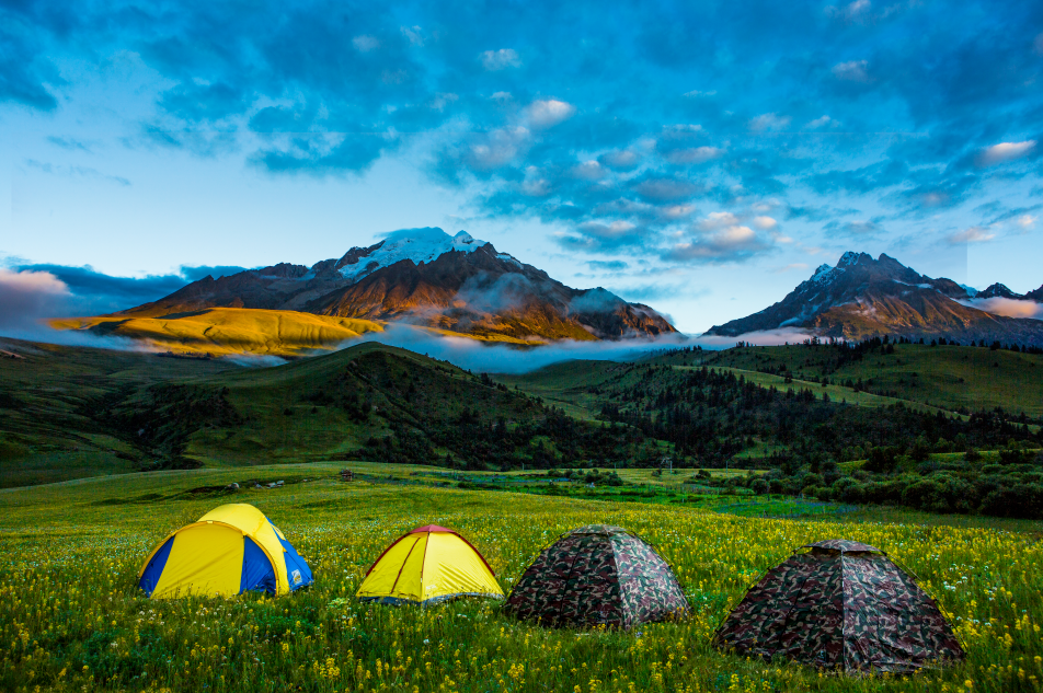 今夏甘孜旅游火爆出圈 超过疫前同期最高水平