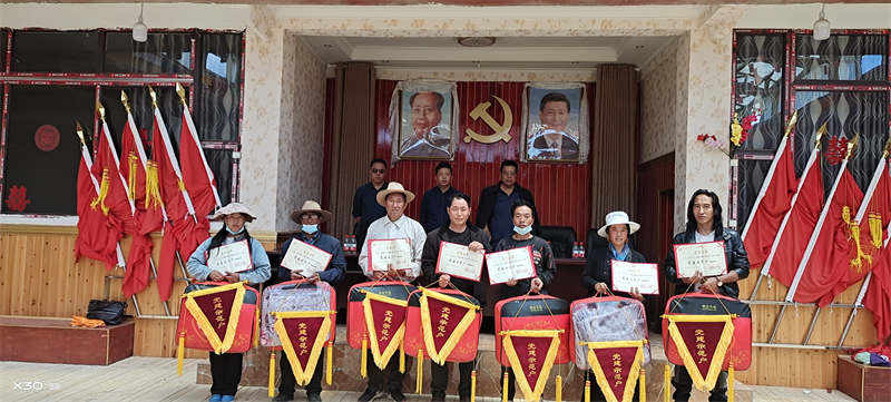 理塘县上木拉乡：“小积分”推动基层“大治理”