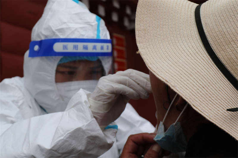 韩雪琴：实际行动诠释了一名“白衣战士”的担当和情怀