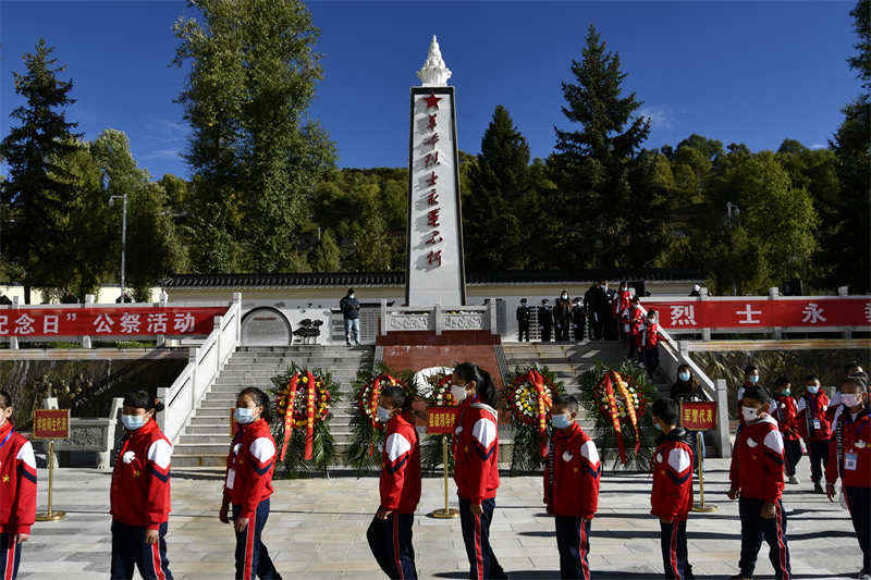 缅怀革命先烈弘扬红色精神  阿坝县举行烈士纪念日公祭活动