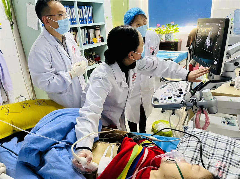 多学科联动   提升医疗服务能力——甘孜县人民医院成功开展首例超声引导下心包穿刺置管引流术