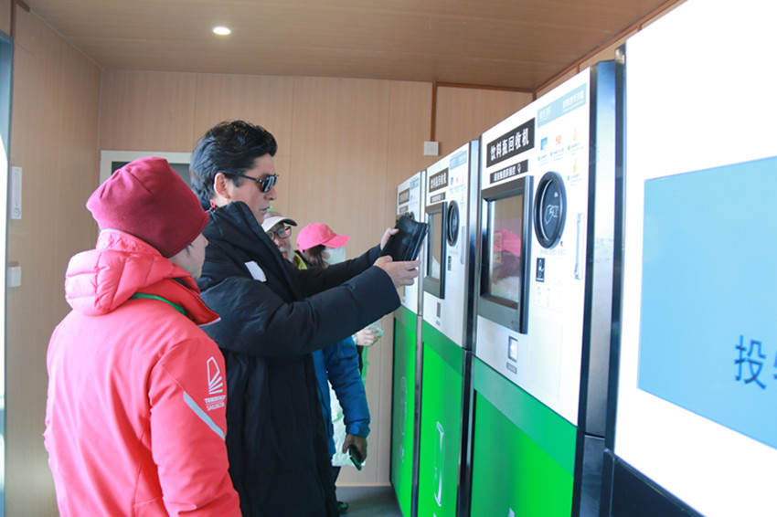 首个“川藏绿色驿站”折多驿试运行迎来首批志愿者