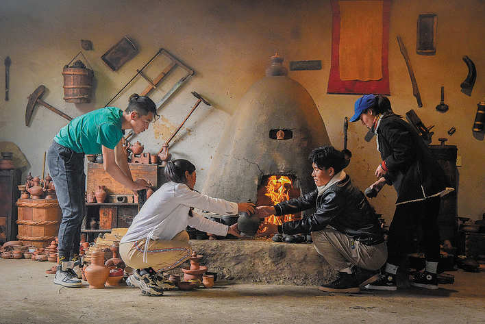 潮起壤塘 非遗焕新颜——走进壤巴拉非遗传习创业园