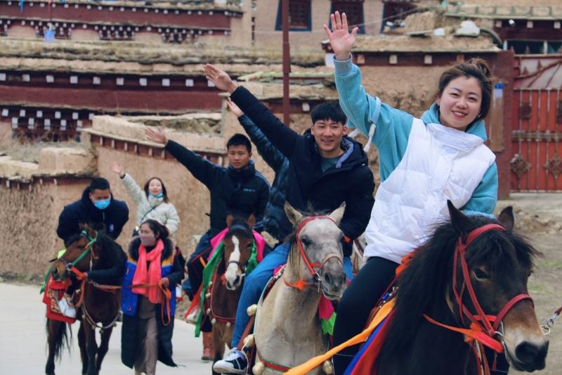 理塘县：“绿色”经济 助推发展