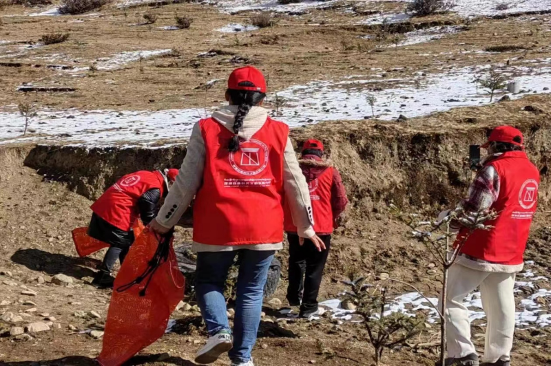 理塘县：以小见大，甲洼书写乡村治理“大文章”