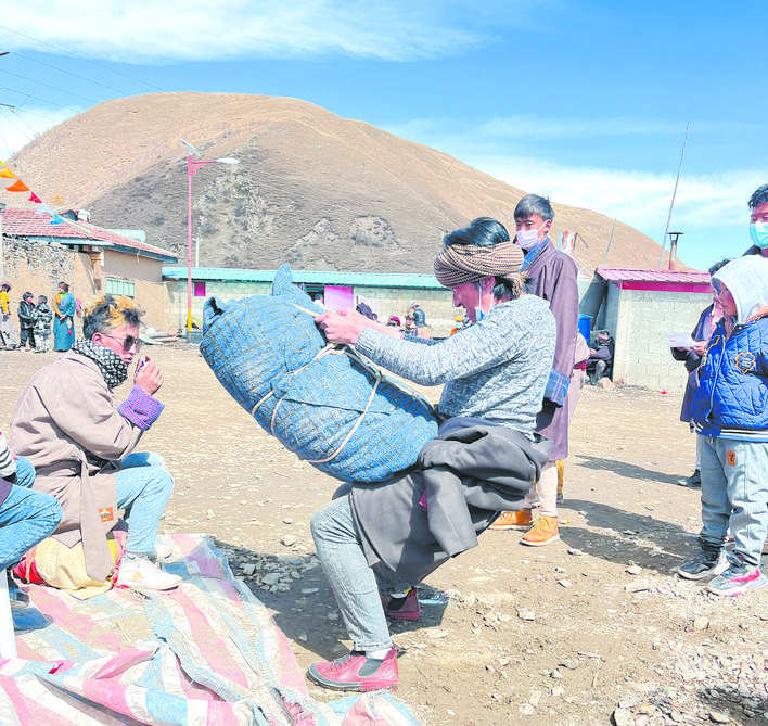 阿坝县安羌镇举办农牧民运动会