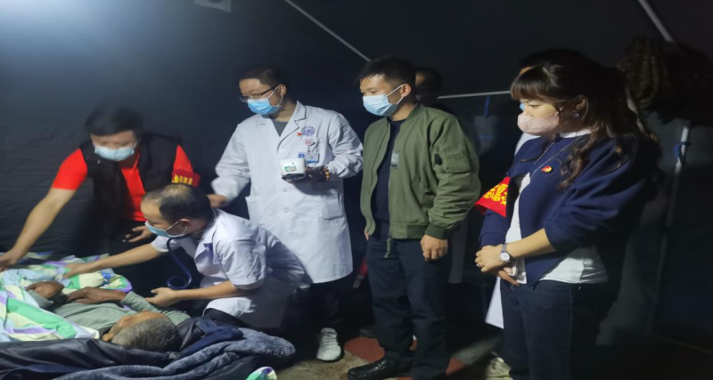 倾情融入援泸事业 共谱民族团结新篇——援泸干部人才王峰“民族团结进家庭”实践行动事迹