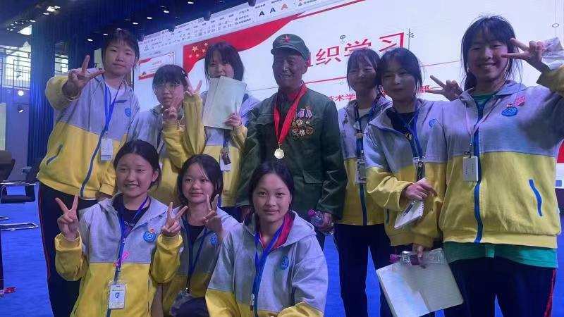 红色耀中华·精神传后人——甘孜县红色文化宣讲队到龙泉驿区开展宣讲活动