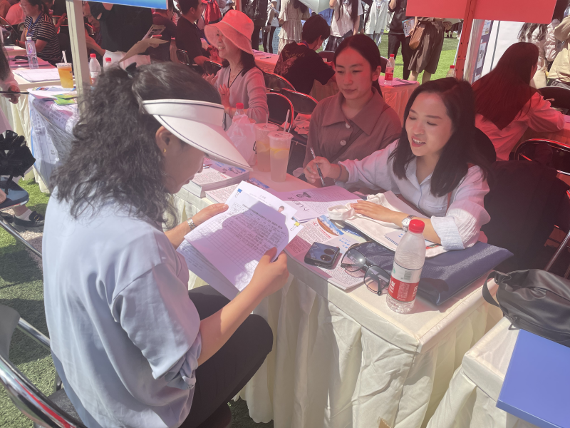 甘孜县：“三个重视” 构筑高层次人才“强磁场”