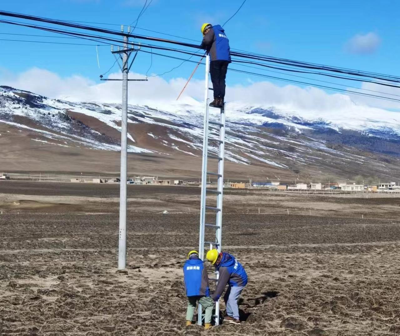 “硬核”守护“天空之城”通信“生命线”——记“全国工人先锋号”中国电信理塘分公司