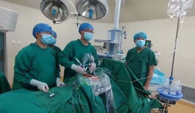 阿坝州首例！黑水县人民医院成功开展双通道脊柱内镜手术