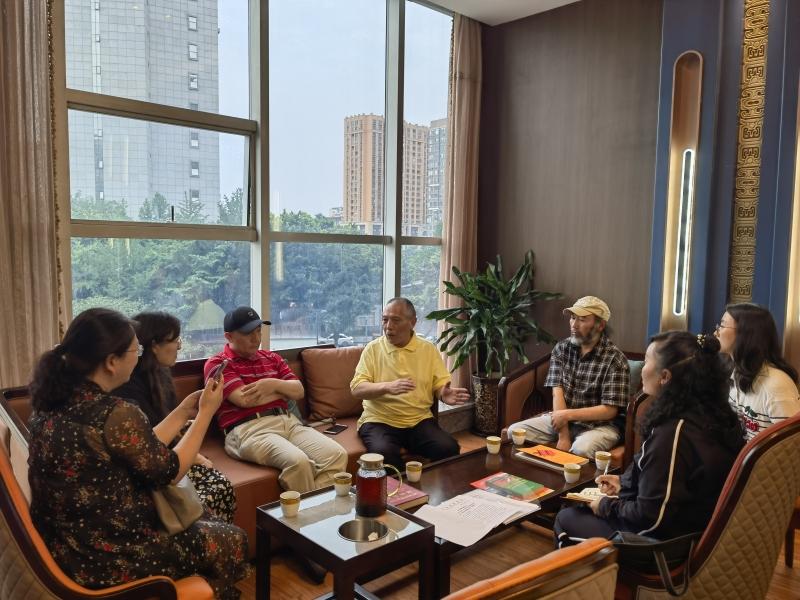 德格县：稳步推进德格印经院申忆工作