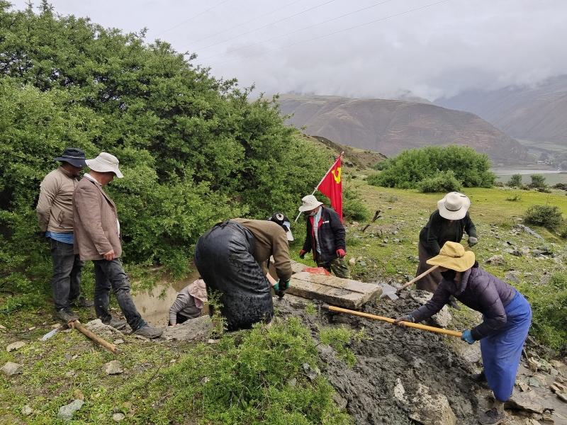 甘孜县：多措并举抗旱保收 