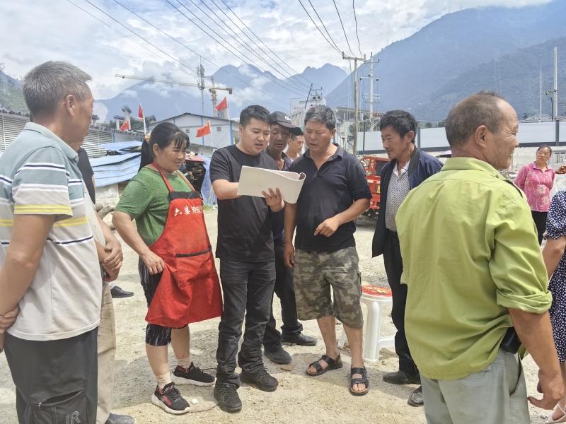 四川甘孜：贡嘎山下聚英才  红城泸定展新颜—1797名专业技术人才投身泸定灾后恢复重建工作纪实