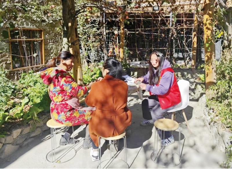 泸定县岚安乡：画好民族团结进步“同心圆”