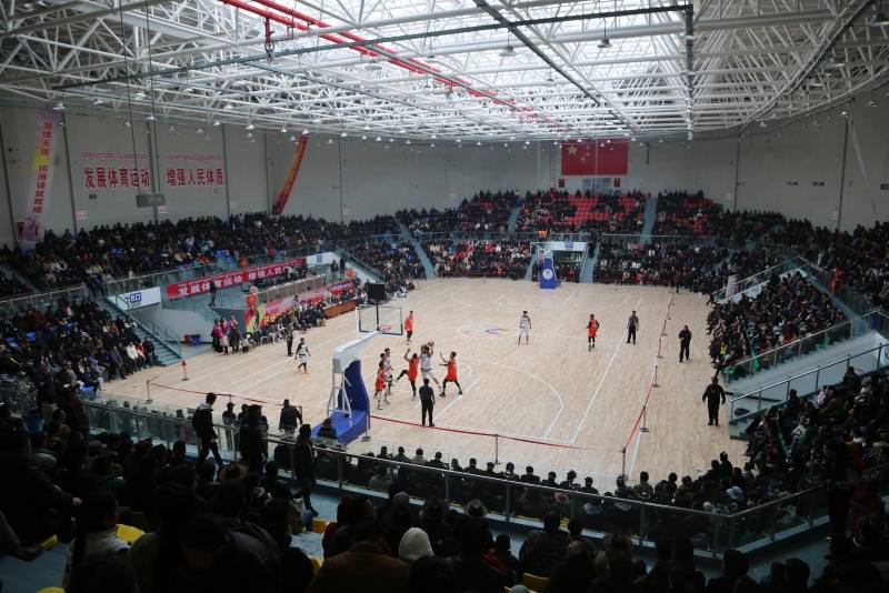 巴塘县第十三届“大鹏杯”男子篮球赛、首届“金弦杯”女子篮球赛圆满闭幕