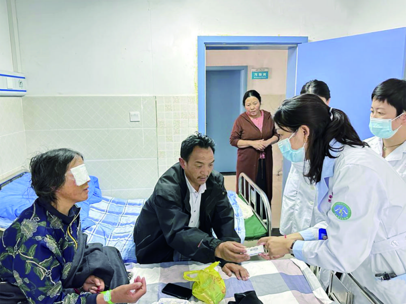 成都市第一人民医院倾力援助德格县助透析患者守住“生命线”