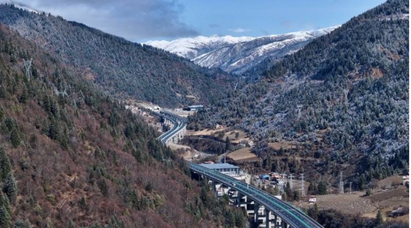 3月底久马高速再通48.5公里 红原县将通高速