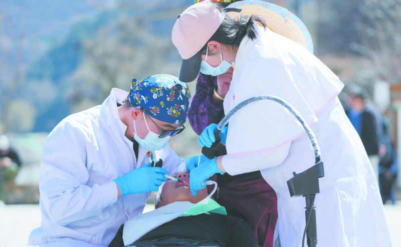 阿坝州：护航“一老一少”口腔健康