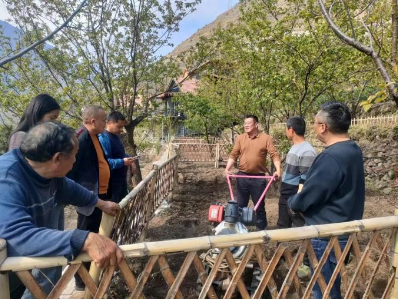 康定：执党建引领劲笔 绘沃野春耕“丰”景