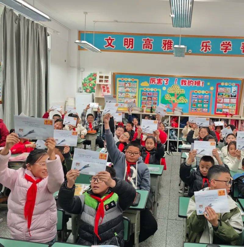 丹巴县：开展“石榴籽一家亲，书信交流传真情”活动