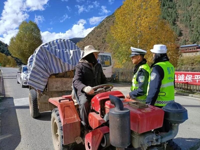 铸牢忠诚警魂 彰显为民情怀——记四川省“人民满意的公务员集体”色达县公安局翁达派出所