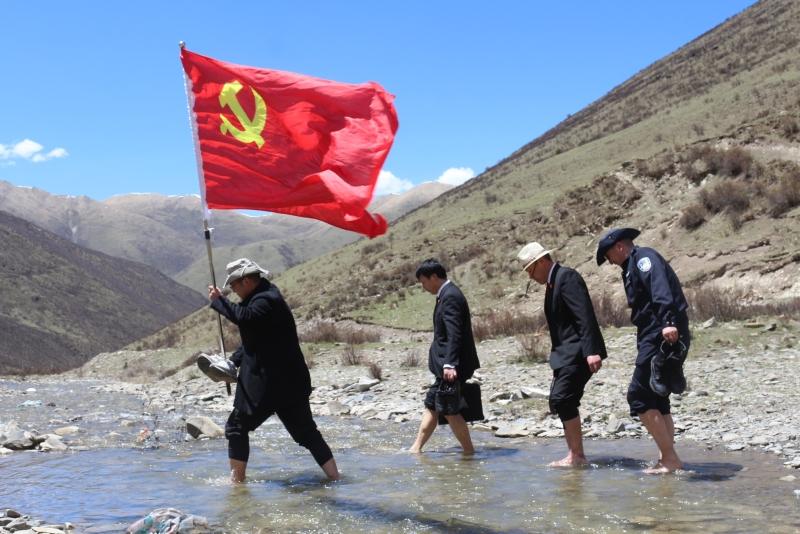 司法为民维护公平正义——德格县人民法院党支部以党建引领审判执行工作的实践